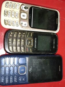 Discount Available 😎Not Working Its Used 3 Mobile Only 200 Rupees