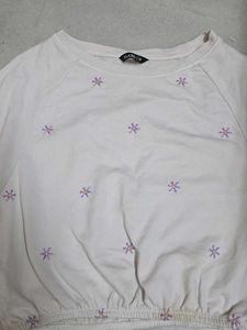 Floral Embroidered Sweatshirt