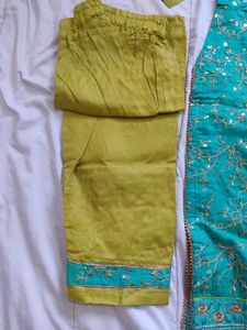 Elegant Turquoise &amp; Green Kurta Set