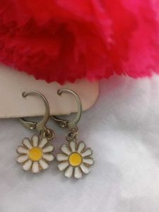 Daisy Drop Earrings