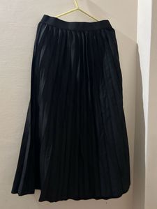 Pleated Midi Skirt