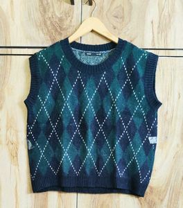 Argyle Sweater Vest size-38-40