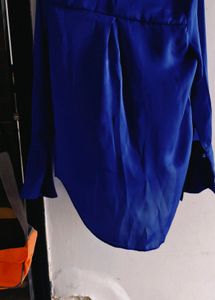 Blue Hot Shirt Party-Casual Look