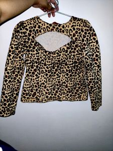 Karwarya Leopard Print Top