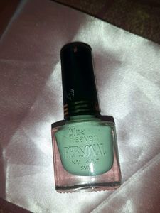 Nailpaints..💅