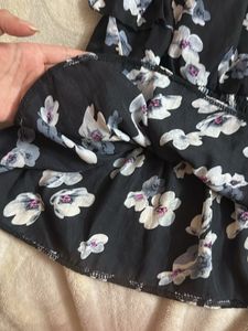 Floral Ruffle Crop Top