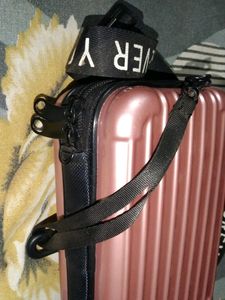 Sling bag sutcase model