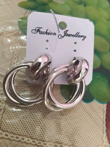 Stylish Earrings 😍😍