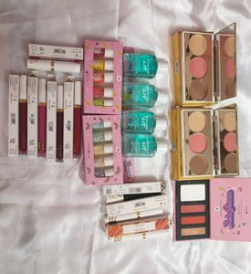 Myglamm Makeup Combo
