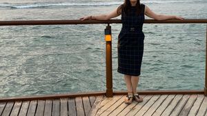 Chic Black Plaid Midi Dress