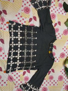 Stylish Patterned Top