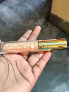 MyGlamm Super Serum Concealer