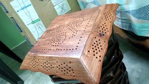 New Designer Wooden Tray Set