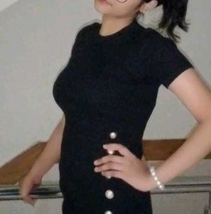 Chic Black Knit Dress