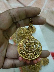 Earing With Mangtika Set
