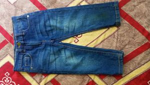 2 Denim Jeans