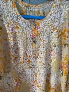 Floral Print chickenkari Kurta