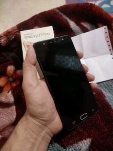Samsung Galaxy J7 MAX
