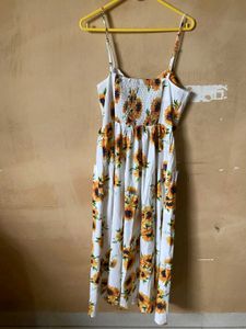 Floral Sweetheart Neck Midi Dress