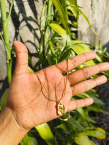 Gold-plated Rose themed Pendantl