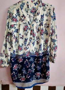 Asthetic Flora Design Top..💕🌟