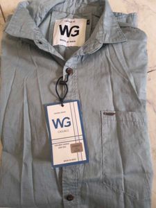 Men&#39;s Casual Shirt