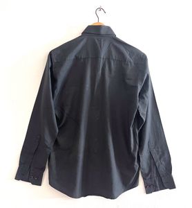 Classic Black Long-Sleeve Button-Up Shirt – Size M