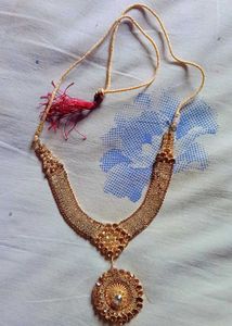 Gold Tone Indian Necklace with Tassel