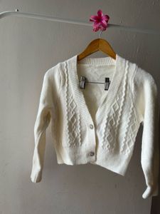 WHITE ZIRCONIA BUTTONED DOWN CROP CARDIGAN