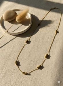 Elegant Gold Necklace