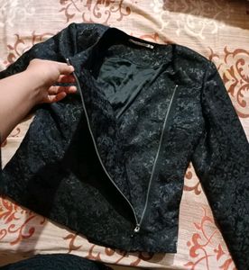 Floral Black Blazer
