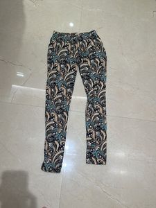 Coffee Brown Overall Printed Tights