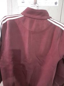 Comfortable maroon Joggers M size