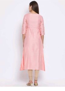 Elegant Pink Embroidered Kurta