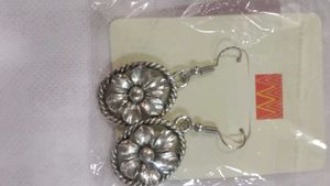 7 Pair Of Earings