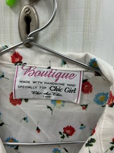 Pretty Cute Floral Shirt😍