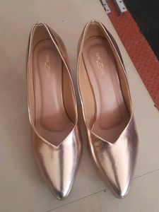 Rosegold Pump Shoes