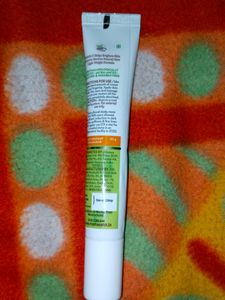 Mamaearth Under Eye Cream - Vitamin C.