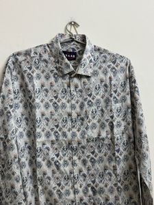 Patterned Long Sleeve Shirt
