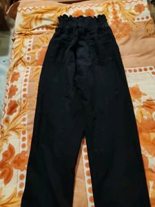 Baggy Torn Jeans Perfect For College
