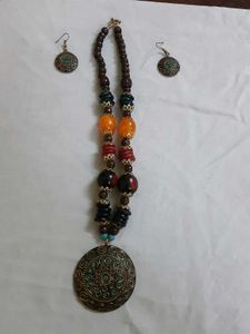 Necklace &amp; Earring Set