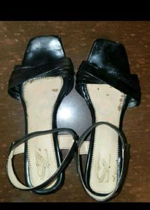 Prize Dropped Black Heels