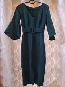Elegant Green Midi Dress