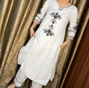 Heavy Embroidered Kurta With Pants
