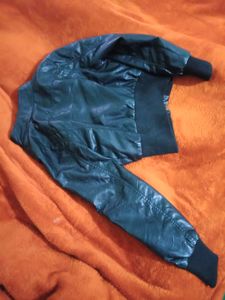 A very attractive black upleather jacket