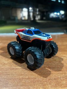 Hot Wheels Year 2014 Monster Jam 1:24 Scale Die Ca