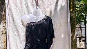 9149. Chic One-Shoulder Black Dress