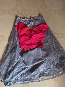 skirt and top model