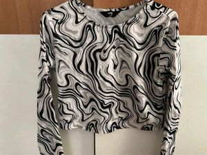 Trendy Long Sleeve Top