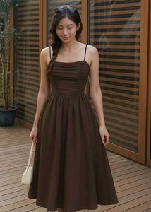 Vintage Retro spaghetti strap chocolate Brown Fit